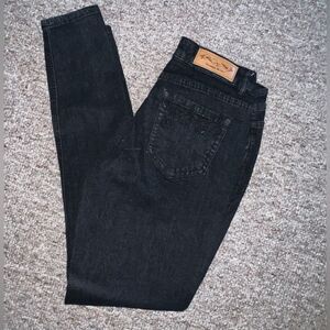 Suzanne Betro black skinny jeans (10)